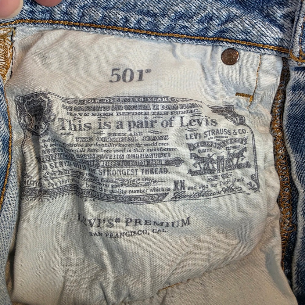 Levis Premium 501 Original Light Wash Denim Straight Leg Jeans Button Fly 26 - Picture 6 of 12